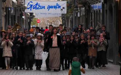 Elegante eguna ospatu dute Azpeitian