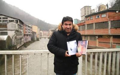 "Oso gustuko dut Dolmenen Ibilbidea, horrexegatik bidali dut hurrengo liburuko sorgina ere hara gora"