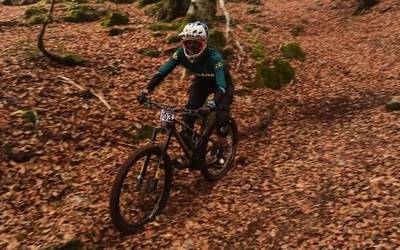 Giro ederra, Jauntsaratsen, Enduro mendi bizikleta lasterketarengatik