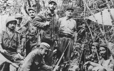 Laugarren atala: Sierra Maestratik La Habanara, 'garaipenera arte beti'