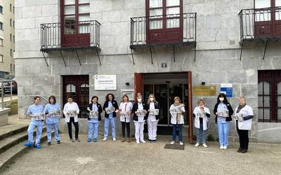 "Osakidetza defendatzeko eta osasun publikoa desegitearen aurka" mobilizatu dira anbulatorioan