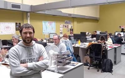 Lander Arbelaitz: "Euskara ofiziala ez den eremuetara eraman nahi dugu Argia"