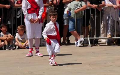 Beasaingo Loinatz jaietako haurren sokadantzan izen-ematea irekita dago martxoaren 3ra arte