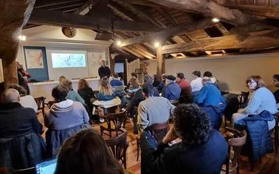 Euskal Herriko Ekonomia Sozial Eraldatzailearen Mugaz Gaindiko Topaketa Baztanen egin da