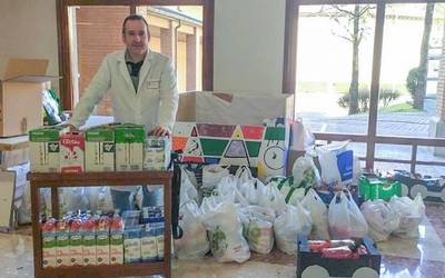 1.500 kilo elikagai jaso dituzte Aita Mennik eta Zaporeakek Turkiara eta Siriara bidaltzeko
