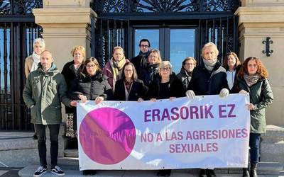 Getxoko Bozeramaileen Batzordeak gaitzetsi du emakume batek udalerrian salatutako sexu erasoa