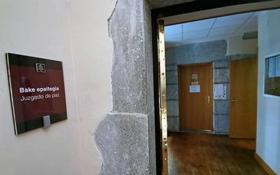 Bake epailea eta ordezkoa hautatzeko deialdia martxan
