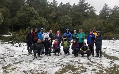 Puroneko haitzartea eta Santa Ana tontorra ezagutu zituzten Matxinkorta taldekoek igandeko zeharkaldian