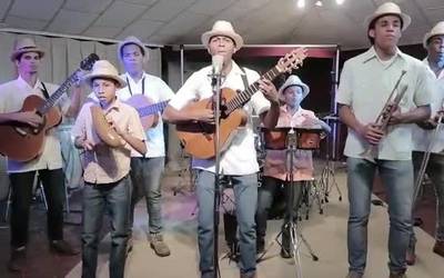 Kantu batekin omendu dute Eugenio Otsoa Kubatik
