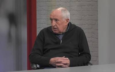 Anjel Lertxundi: "Ez dago gauza kaxkarragorik errepikatzen jardutea baino"