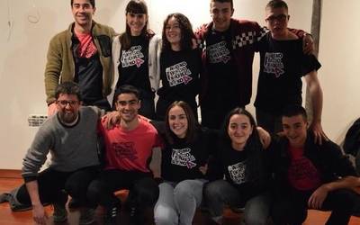 Aramaioko 'Izena pentsau bida' taldeak irabazi du Arabako Bertso Kuadrillarteko lehen finalaurrekoa