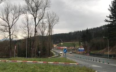 Basaurbeko araztegiaren aurrean eraiki behar den errotondaren obrak eztabaidagai Espainiako Kongresuan