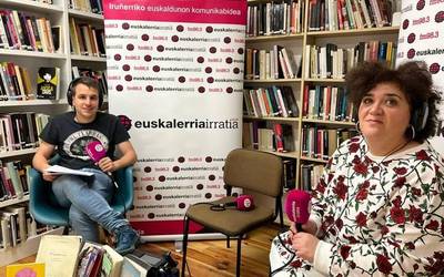Aiora Renteria (Zea Mays): "Dastatzeko menu modukoa da gure azken lana, eta horretaz gozatuko dute zaleek kontzertuetan"