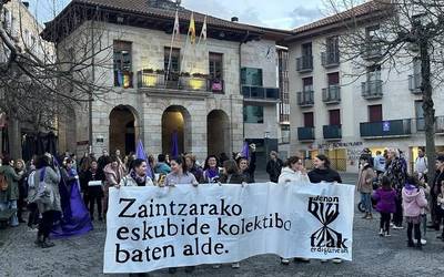 Eskoriatza ere hartu zuen olatu moreak