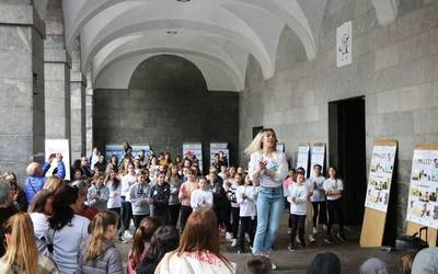 Festa giroan herriratu dute dislexiaren gaia