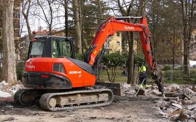 Ordiziako Barrena parkeko estalpea eta jolasgune berria sortzeko obrekin hasi dira