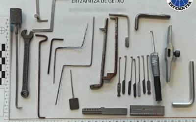 Pertsona bi atxilotu dituzte Getxon etxeetan lapurreta egitea egotzita