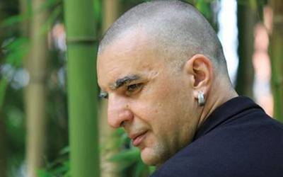 Oier Guillanek zabalduko du Karrikiriren nano-antzerkiaren zikloa