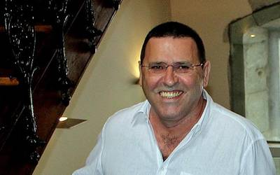 Jose Luis Ibarzabalek jaso du arte eszenikoen azoken koordinakundeak ematen duen saria