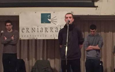 Erniarraitzek Bertso Trama saioa antolatu du martxoaren 26rako Zestoan