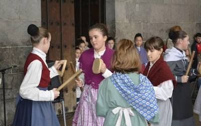 Euskal musika tresnak eta dantzak izan dira protagonista Taldez Taldeko bigarren saioan