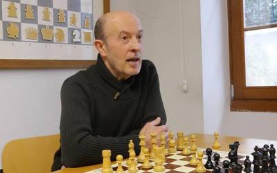 Apirileko Maxixatzen aldizkariaren aurrerapena: Jose Luis Larrañaga