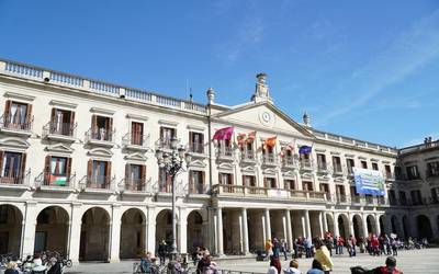 Lehia estua EAJ eta EH Bilduren artean Gasteiz, Laudio eta Agurainen