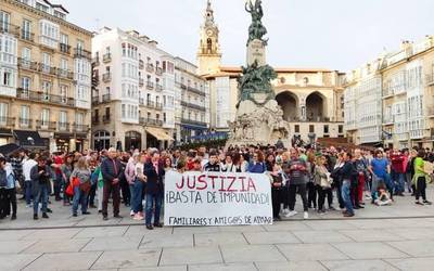 "Justizia" exijitu dute bi udaltzainek jipoitutako Aimarrentzat