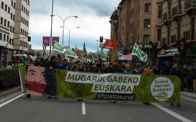 Sugoi Etxarri (EHE): "Ofizialtasunarena izan behar da datorren legegintzaldia"