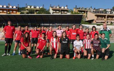 LAUDIO SAN ROKEZAR eta ALTZARRATE futbol taldeak, euskararekin bat
