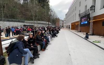 Aberastasun musikala soberan dagoela adierazita, ireki dute Juan Arzamendi Musika Etxea