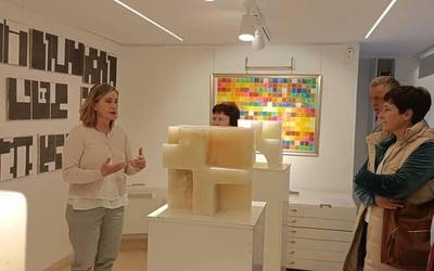 Isabela Lléo mallorcarra Oreka Art galerian