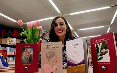 Maite Lopez Las Heras: “Poesia bizitza ulertzeko eta adierazteko modu bat da, berezkoa bezain ezinbestekoa”