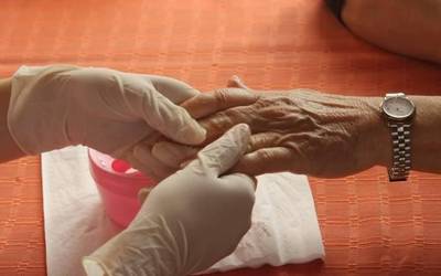 Alzheimerraren inguruko prestakuntza saioa, ostegunean Larraintzarren