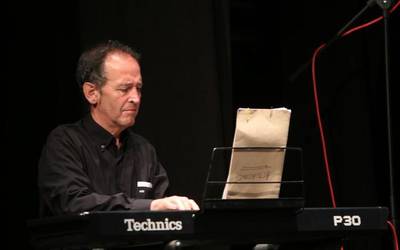 Juan Carlos Irizar musikagile oñatiarra zena omenduko du Aita Mennik