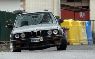 «Automobilismoan elkarri laguntzeko giro ona izaten dugu eskualdean»