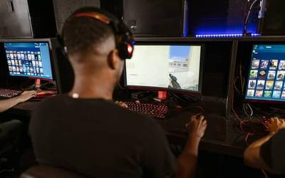 Gaming-a eta streaming-a hizpide
