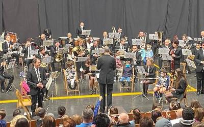 Bergarako Musika Bandak kontzertu didaktikoa eskainiko du domekan frontoian
