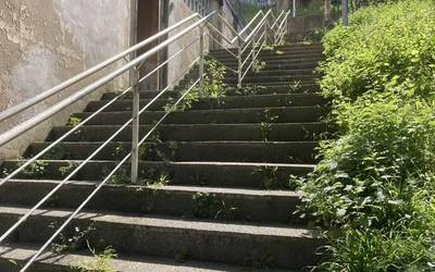 Eskailerak txukuntzeko eskaria