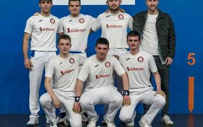 Oteiza elkarteko pilotariek Berria Txapelketako kanporaketa jokatuko dituzte etzi, Gurean