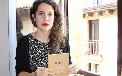 “Ikertu ostean, mugak hain argi edukita, oso zaila egiten zitzaidan umorea sortzea”