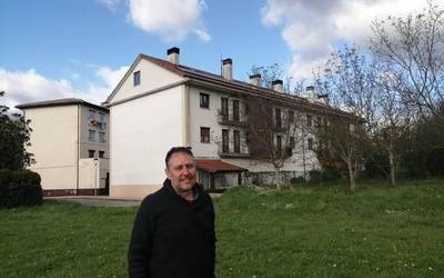 "Eguzki plaken bidez energia gure ekoizten dugu"