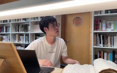 Hide Dohino historialari japoniarra tesi bat lantzen ari da Oñatin