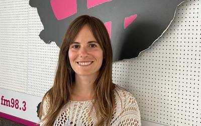 Esti Martinez: "Nire istorioek bat egiten dute etxea den espazio hermetiko, intimo eta kutsatu horretan"