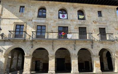 Talde soziokulturalak diruz laguntzeko oinarriak onartu ditu Udalbatzak