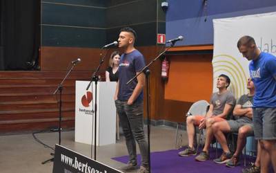 Unai Mendiburu irabazle Bizkaiko Bertsolari Txapelketarako sailkapen saioan