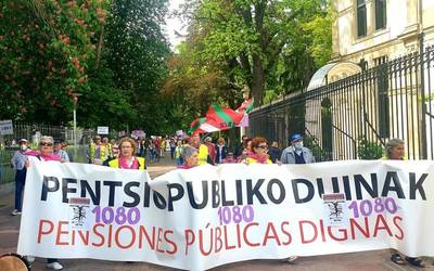1080 euroko pentsio minimoa eskatzeko oinezko martxa egingo dute Gasteizera
