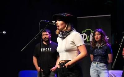 Amaia Iturriotzek irabazi du Aixita Bertso Sariketa