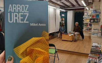 ‘Arroz urez’ saiakera aurkeztera eta Faktoria ezagutzera joango da ostiralean Mikel Antza