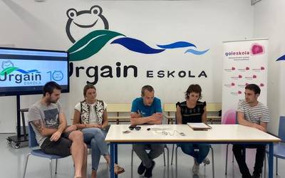 Abesti berriarekin dator Urgain Eguna
